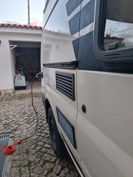 Autocaravana Ford Transit 115 T330 2.5
