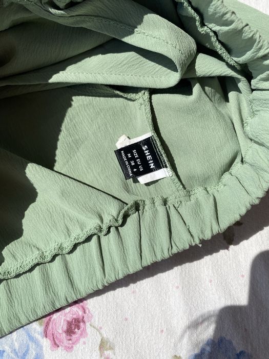 Zielony krótki crop top na krótki rękaw S 36 M 38 shein