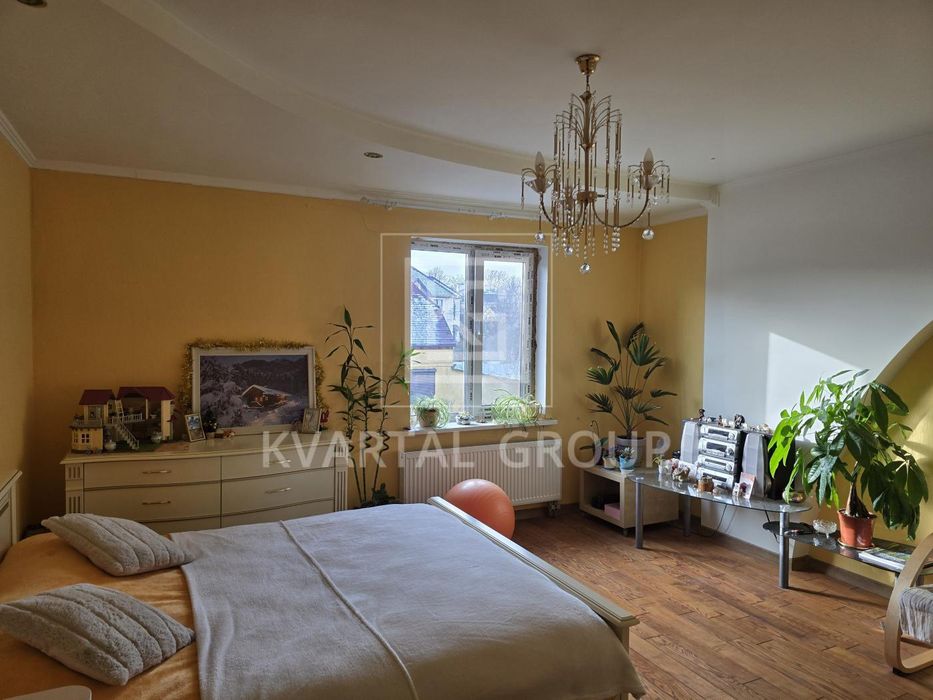 Продаж вул Квіткова, Ворзель