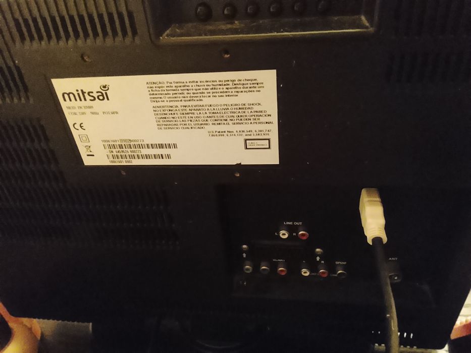TV Mitsai 19" com leitor DVD integrado