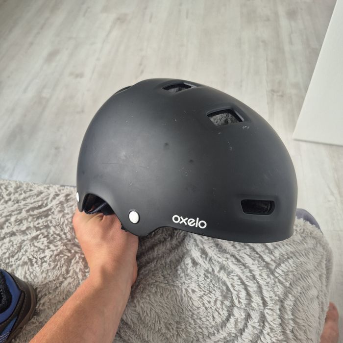 Kask Oxelo MF500 hulajnoga, deskorolka.