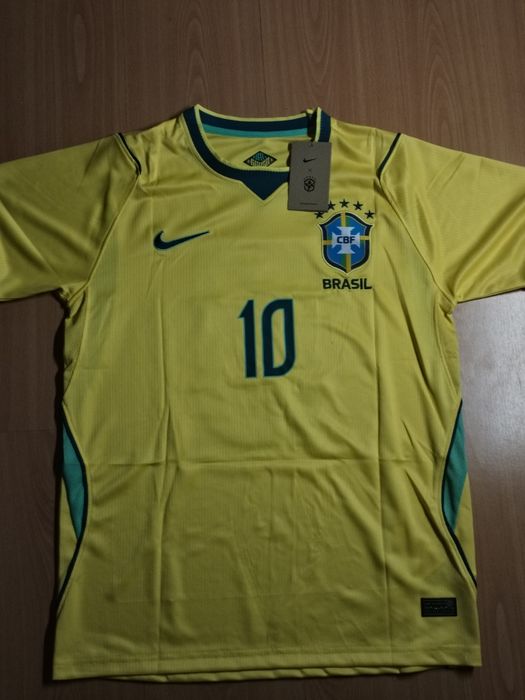 Camisola Brasil com personalização Neymar