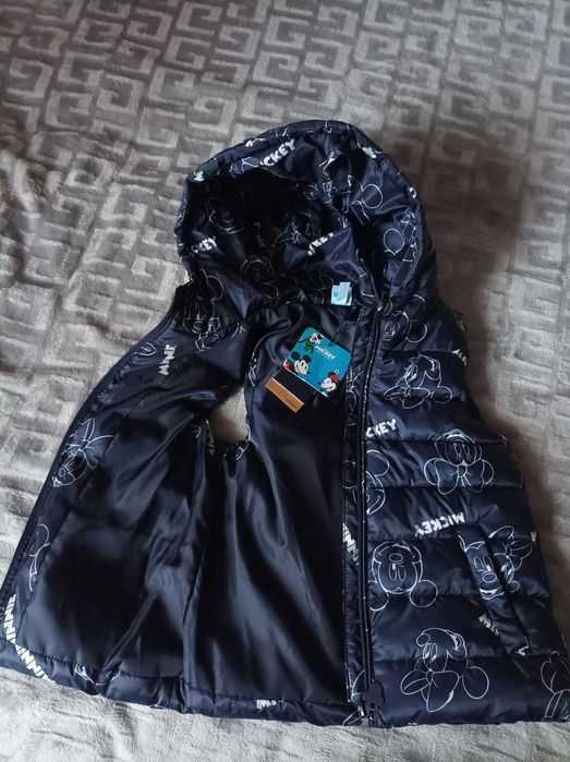 Безрукавка  балонова Disney 122см 6-7 років
