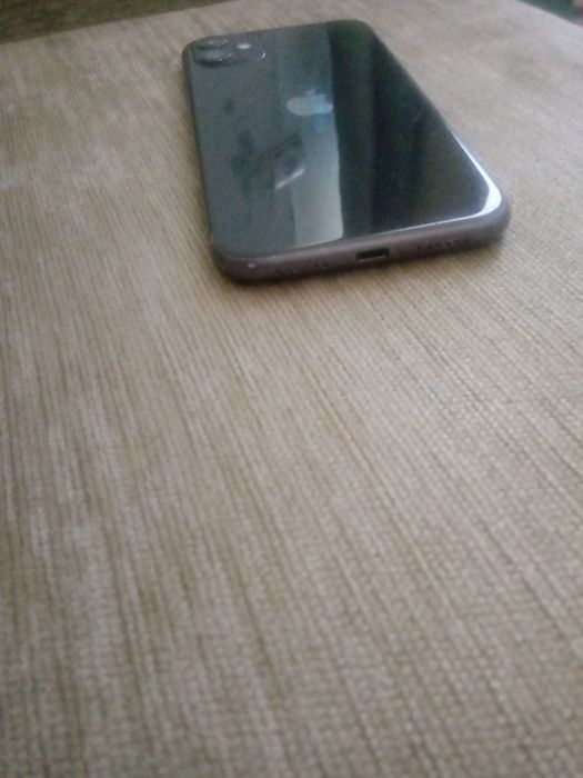 Apple iPhone 11 на запчасти.