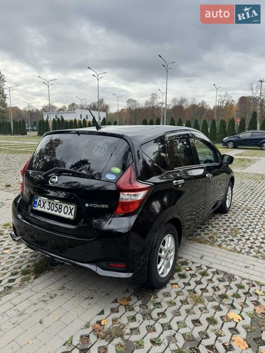Nissan Note E-power гібрид