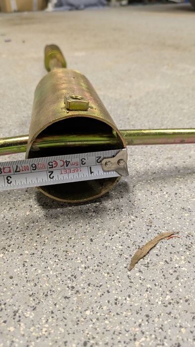 Wkręcane mocowanie parasola ogrodowego