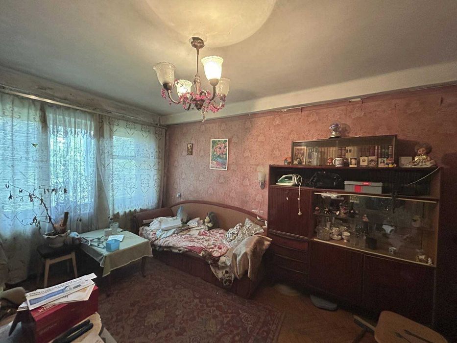 Продам 2-ух комнатную квартиру на Нивках, ул. Щербаковского,61.