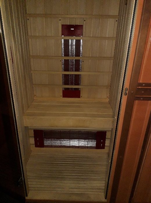 Продается инфракрасная сауна