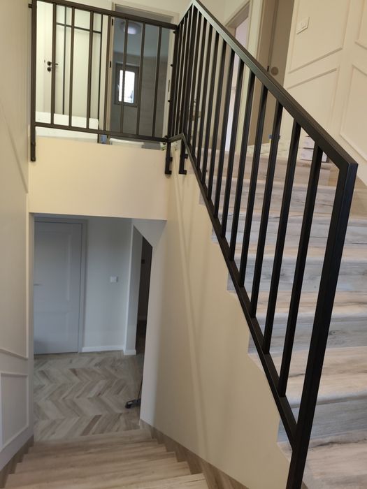 Balustrady wewnętrzne zewnętrzne