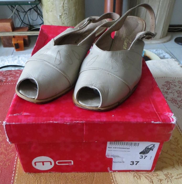 Sapatos Abertos atràs aperta c/ fivela, Pele Nº 37