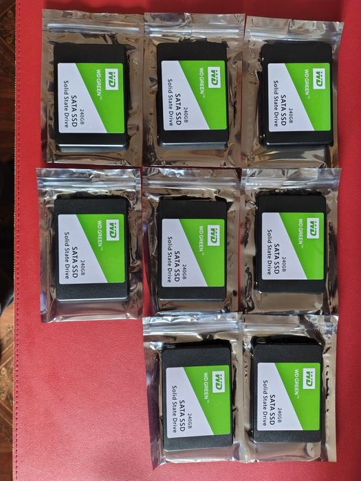 Абсолютно нові WD 240 SATA SSD