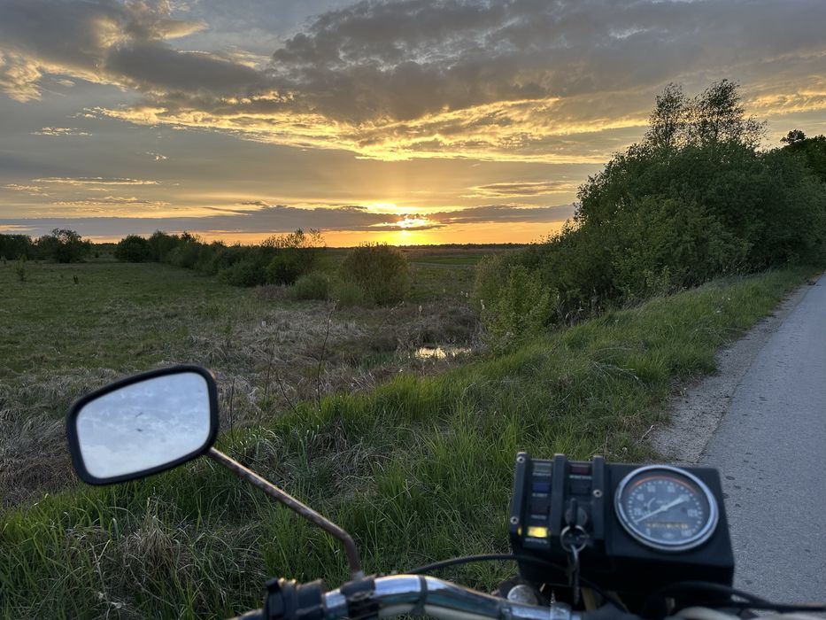 Продається юпитер 4 з документами. Та планета 4