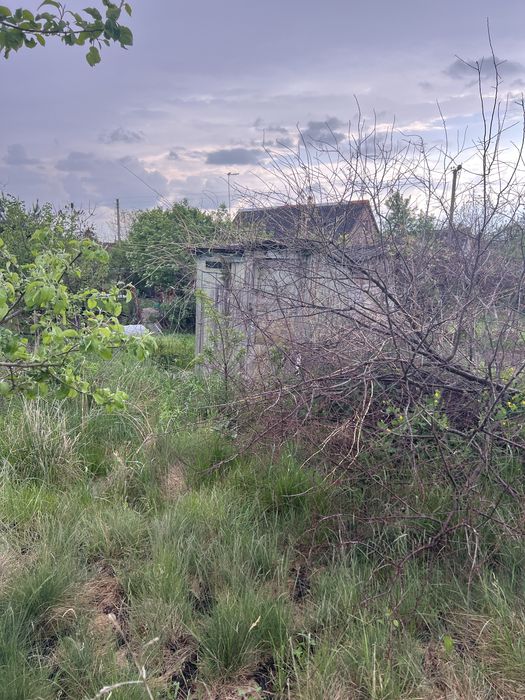 Продається дача на бузі