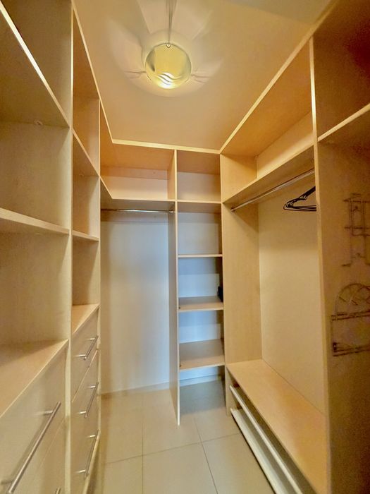 Оренда 2-кімнатна квартира  67 м² , вул .Лазаренка, 4Б , паркомісце , з тваринами можна