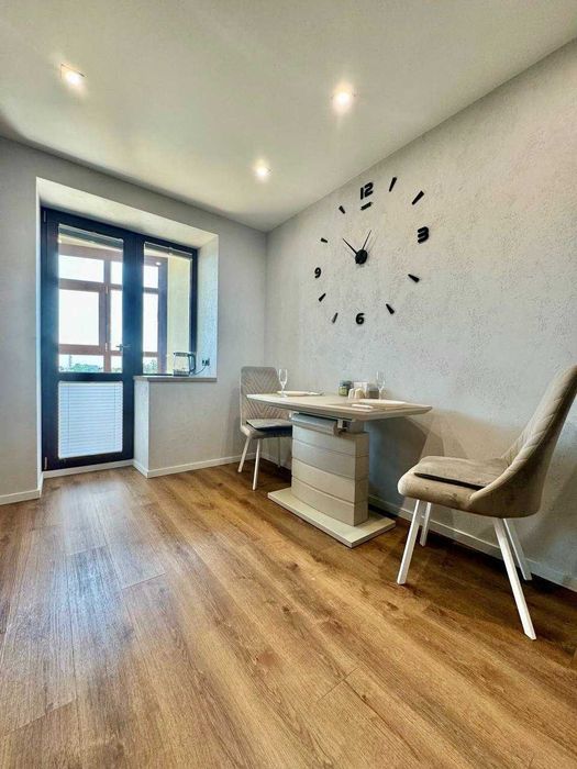 ApartPoltavaРозкішна 1-кімн ЦЕНТР міста, ТРОПІЧНИЙ душ.  КВЕДи 55.10