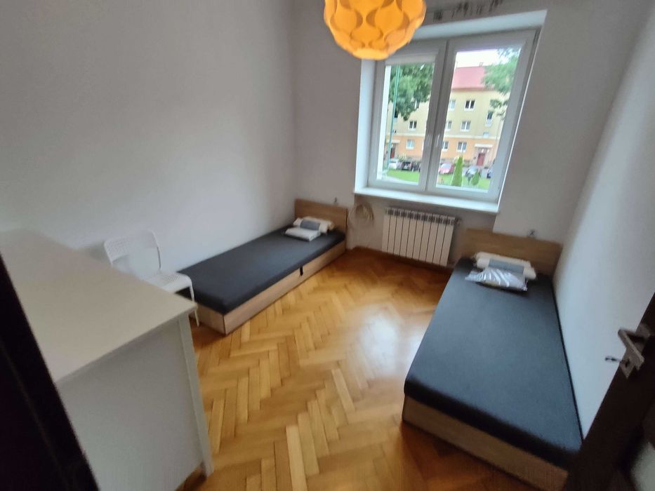 Mieszkanie 4 pokoje dla pracowników NDM ul. Malewicza 6 osób