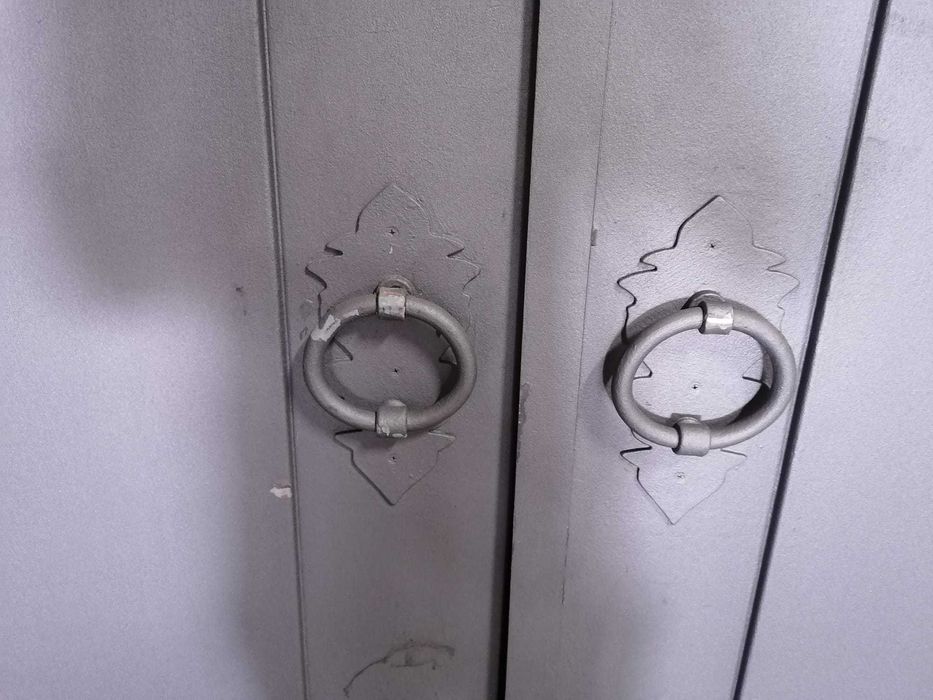 Portão Metálico de 2 Folhas em Aço – Estilo Clássico, Grande Dimensão