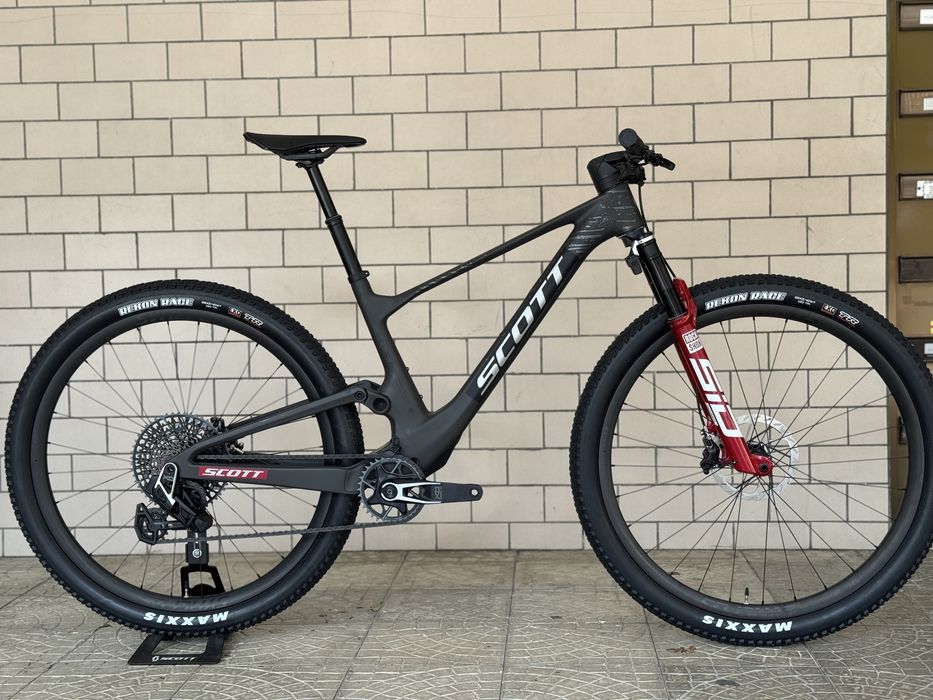 Nova Scott Spark RC WC Carbon black