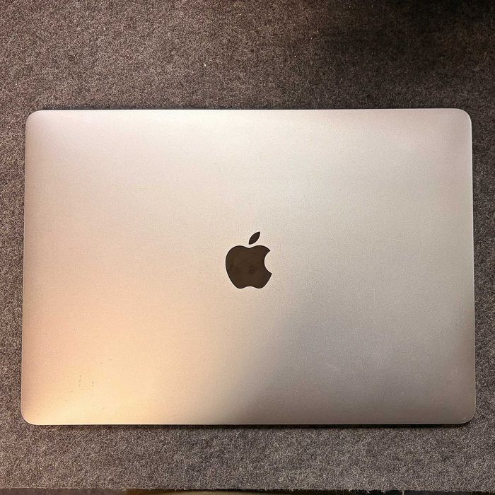 MacBook Pro (2016) 13'' / 8GB / SSD 256GB64737752276609123