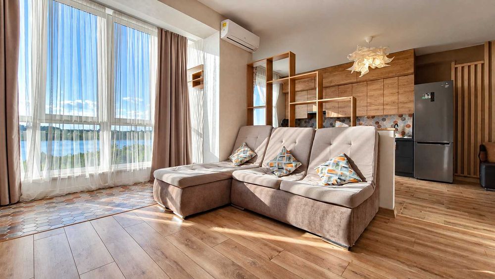 Продам квартиру в новобудові з фантастичним видом на озеро Басів Кут.