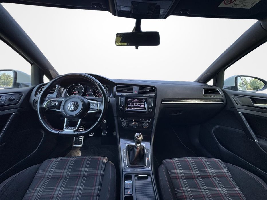 Volkswagen Golf 2.0 TSi GTi