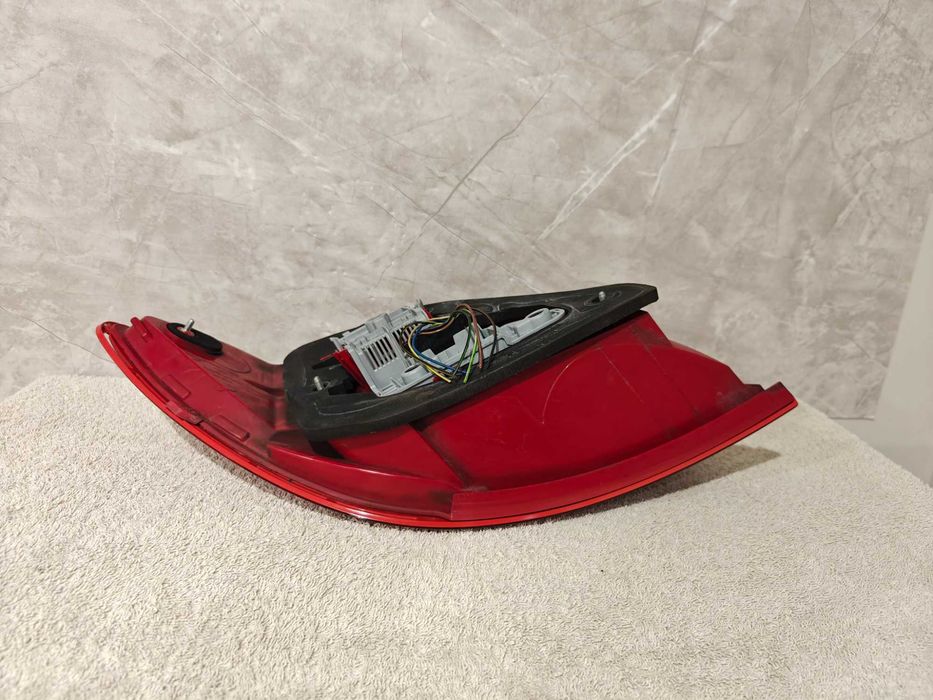 Lampa Prawy Tył Mercedes Klasa C W204 Sedan EUROPA
