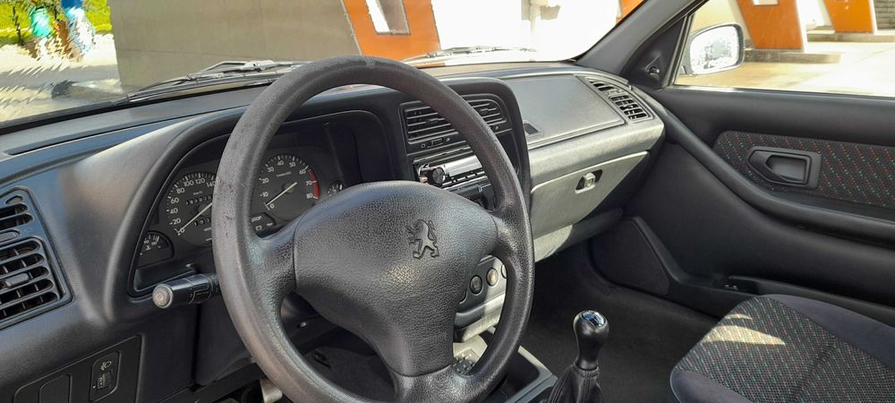 Peugeot em bom estado!!