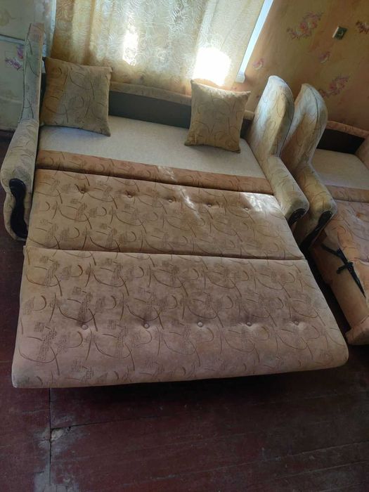 Комплект два дивана (можно по отдельности)