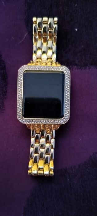 Zegarek cyfrowy i  bransoleta