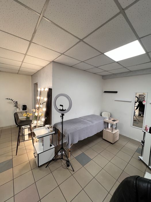 Оренда робочих місць у студії краси