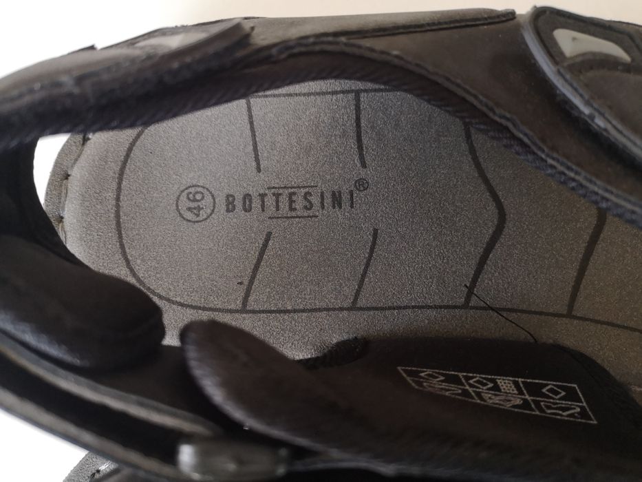 Взуття чоловіче 46 розмір