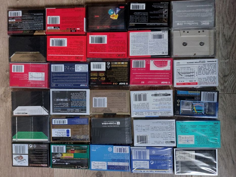 Аудиокассеты /кассеты/ касети