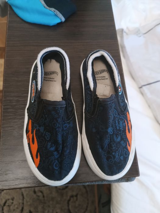 Кеды, макасины, кроссовки