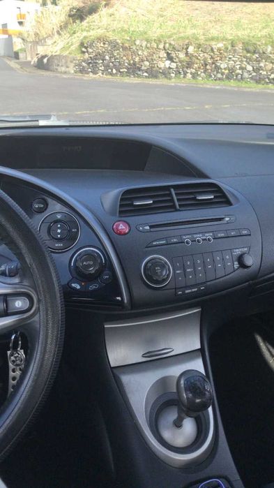 Honda Civic VIII 1.4 - NEGOCIÁVEL