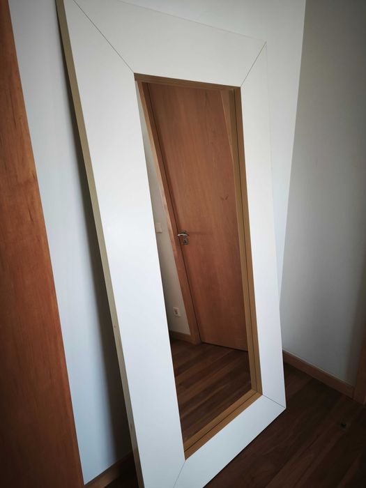 Espelho de quarto IKEA