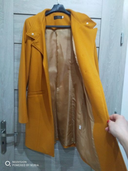 Płaszcz damski kolor