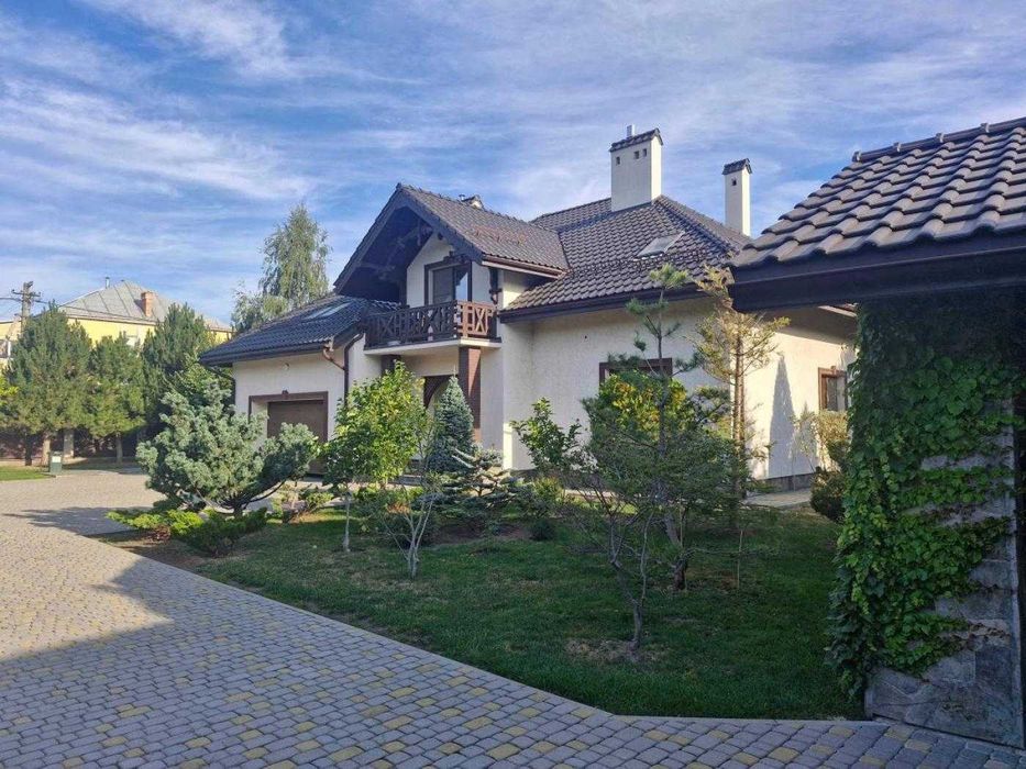 Продаж сучасного будинку з ремонтом в селі Солонка , Львівська область. Львів.
