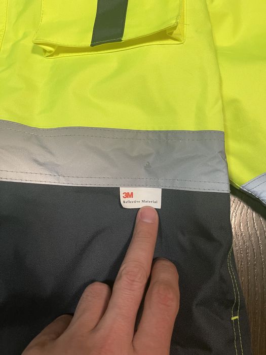 Продам куртку 3м