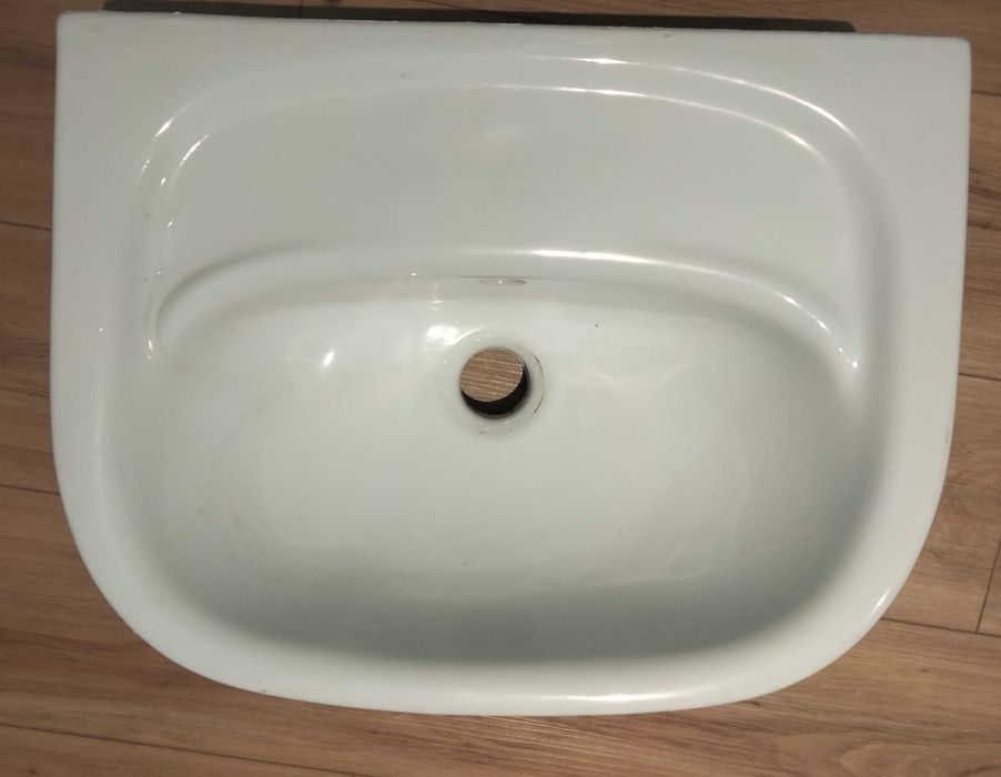 Umywalka koło 46/36