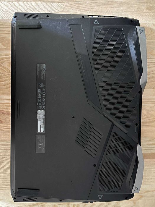 Игровой ноутбук Acer Predator Helios 500 PH517-61-R2ZE
