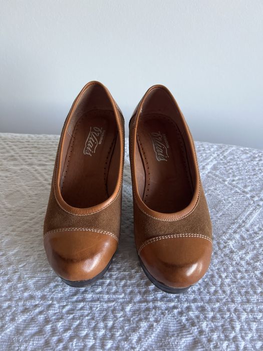 Sapatos de senhora cremes