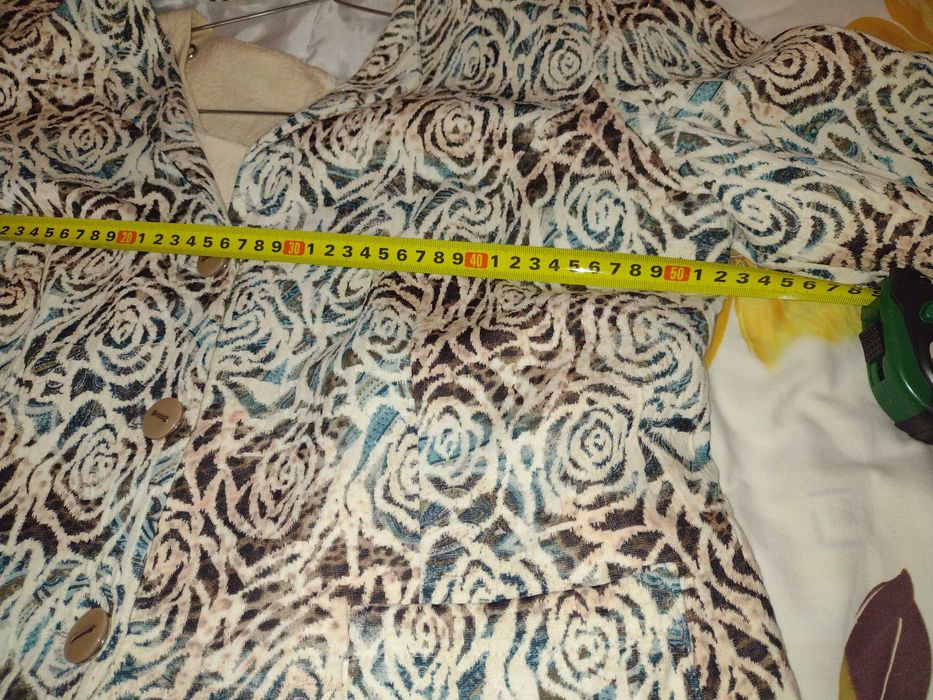 Sprzedam sukienkę z marynarką rozmiar 48