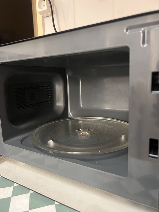 Micro-ondas eSmart 20L 700w preto