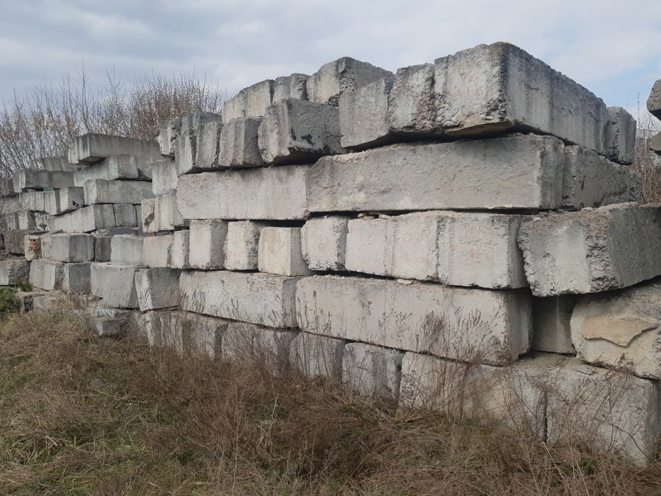Блоки ФБС 600 шт. Плиты перекрытия, дроблённый бетон, бой кирпича.