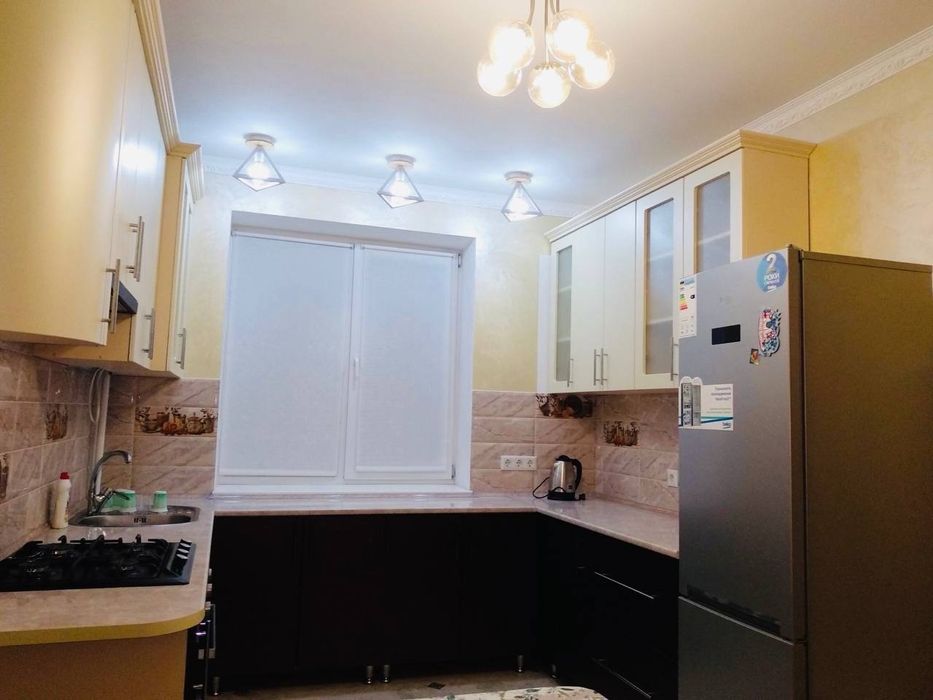 Здається в оренду 2 кім квартира по вул. Коновальця -Побутова