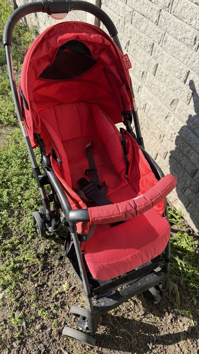 Продам Прогулочная коляска APRICA LUXUNA LIGHT CTS, CHEERFUL RED, цвет красный