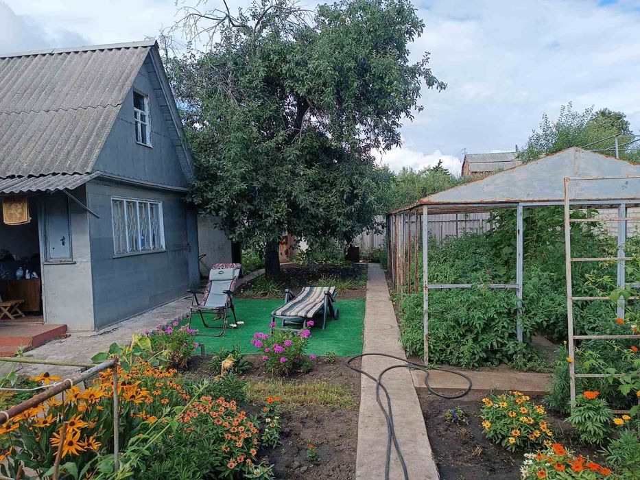 Продам 1/2 будинку на Нових домах.