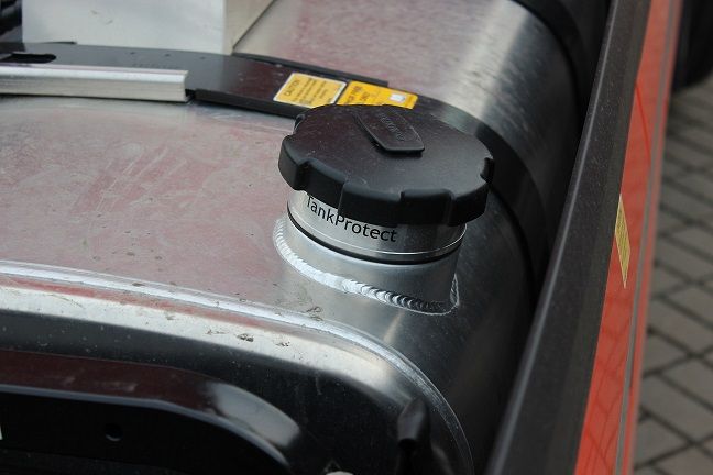 Zabezpieczenie wlewu paliwa ALUMINIOWE 80 mm  DAF  IVECO  MAN   Mercedes  Renault   Volvo