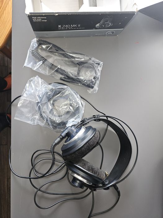 Słuchawki AKG K240 MK II