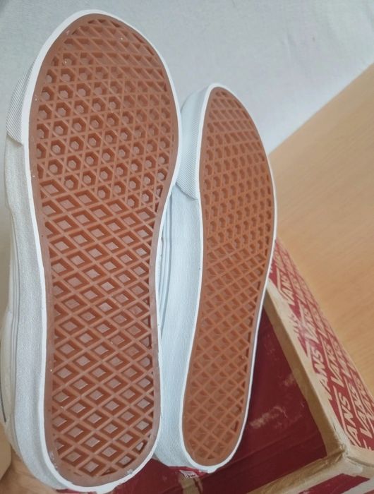 Vans Sk8-Hi tamanho 40,5 novos com etiqueta